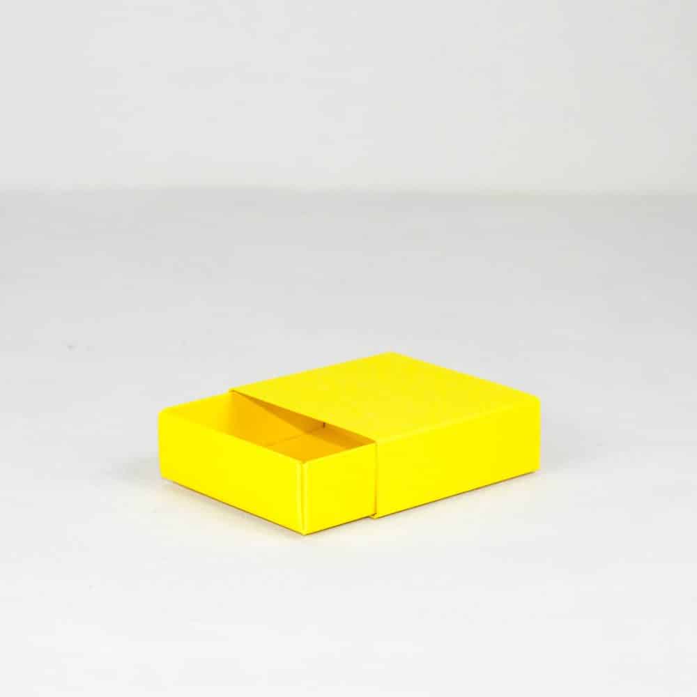 Vierkant-schuifdoosje-geel